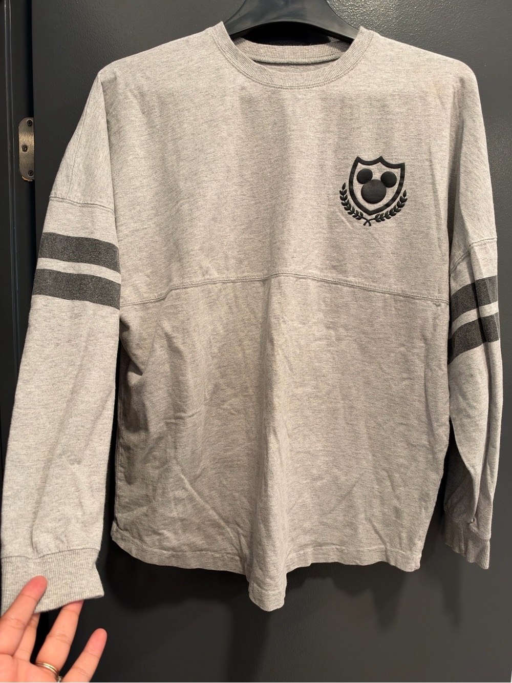 Disneyland sporty heather grey spirit jersey unisex sz M